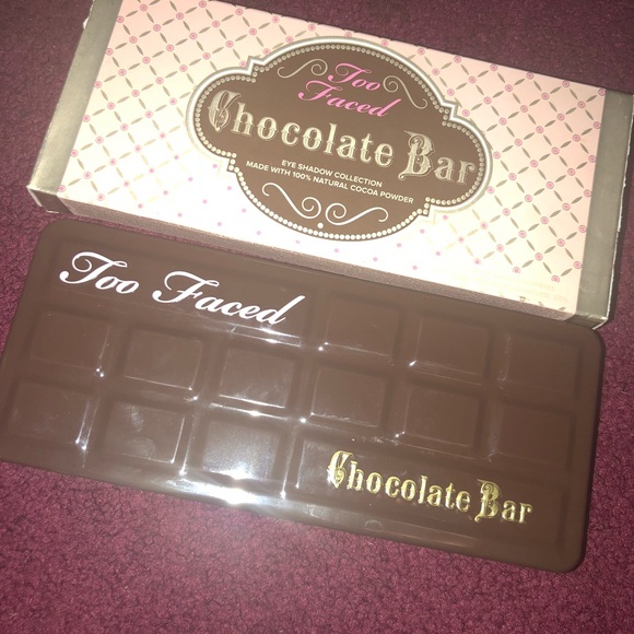 Too faced chocolate bar eyeshadow pallet - Picture 2 of 2